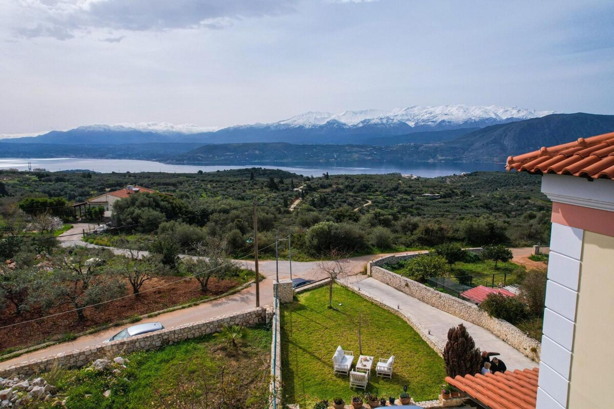 Villa Aitheras With Sea Views And Garden Stérnai المظهر الخارجي الصورة