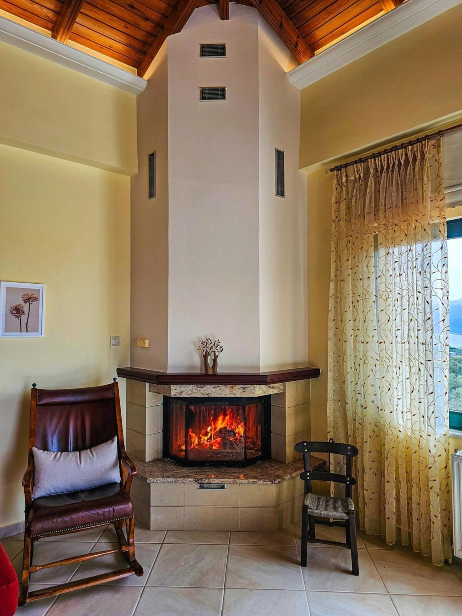 Villa Aitheras With Sea Views And Garden Stérnai المظهر الخارجي الصورة